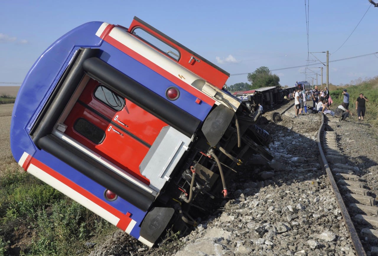 Turkish rail officials jailed for more than 108 years for crash that left 25 dead