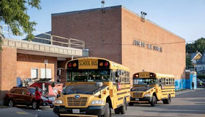 Late on the first day: Boston's buses once again fail to bring students on time