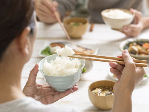 第一口先喝水！減重最強進食順序 還減少胰島素阻抗 - 健康