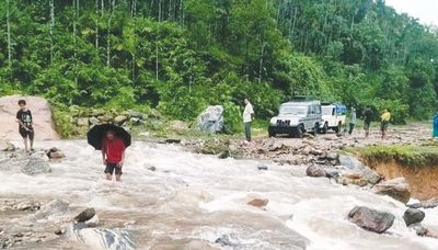 Monsoon takes toll on Shillong roads - The Shillong Times