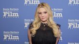 Abigail Breslin pays tribute to Little Miss Sunshine co-star Alan Arkin