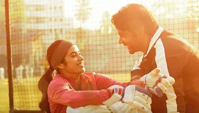 Mr and Mrs Mahi Twitter Review: Netizens Hail Rajkummar Rao & Janhvi Kapoor’s Film; Call It ‘Blockbuster