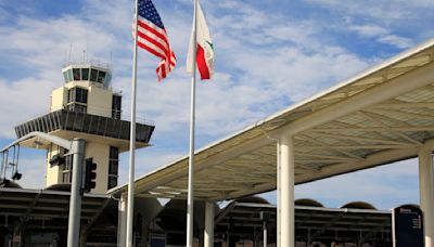 Despite legal threat, Oakland votes to add 'San Francisco Bay' to airport's name