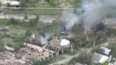 Imágenes obtenidas por la AP revelan daños tras combates en aldea del este de Ucrania
