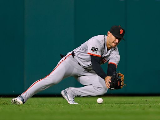 SF Giants finally crack 4 runs, lose anyway as Logan Webb is roughed up by Phillies