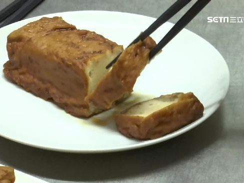 幾乎整塊都是油！百頁豆腐「不是豆腐」 網驚：再也不敢吃