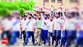 NSUI stages protest at Rajasthan University over 12 demands | Jaipur News - Times of India