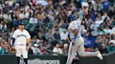 Royals rally past Mariners, 4-2