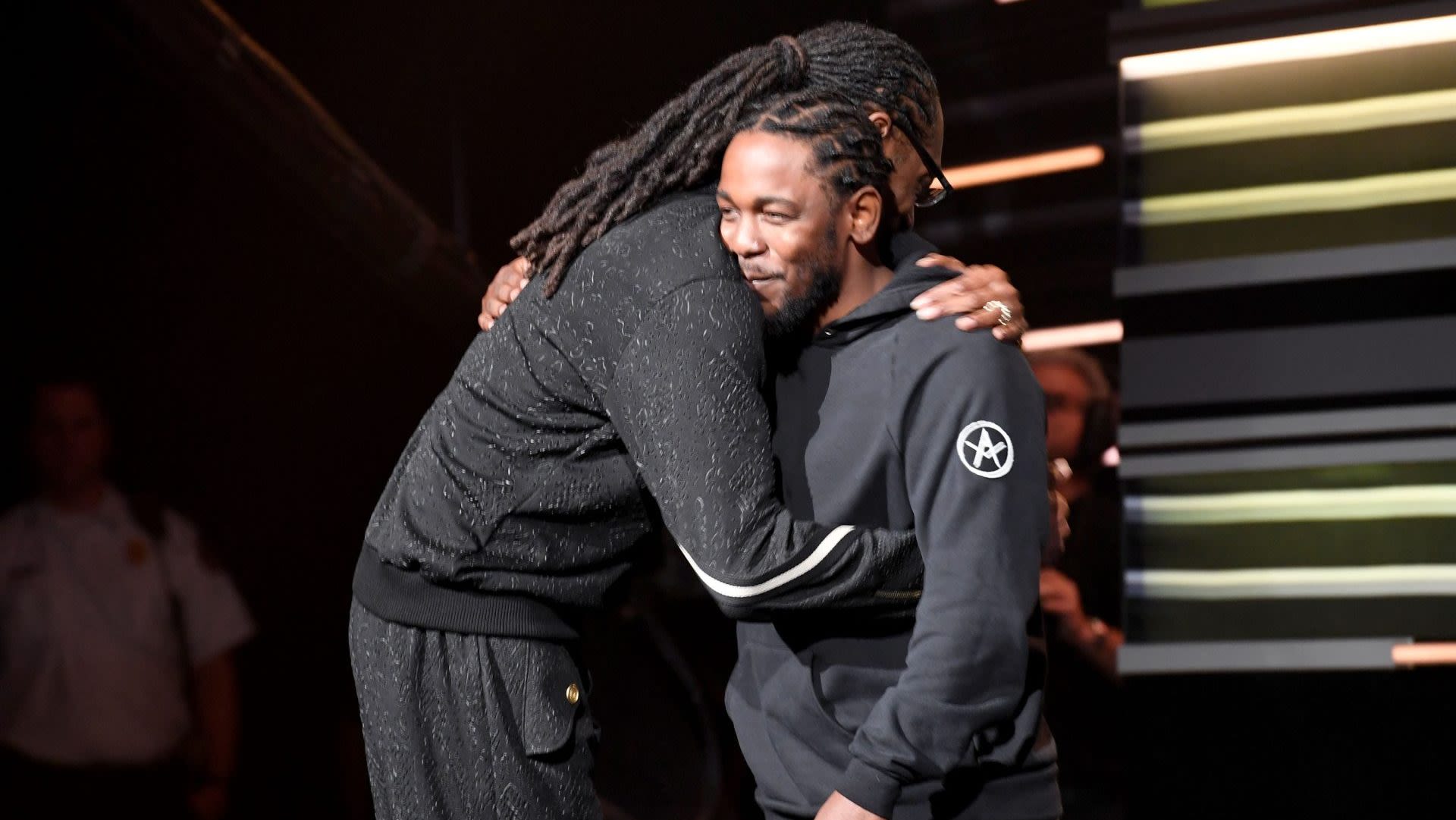 Snoop Dogg Dubs Kendrick Lamar West Coast “King” After ‘The Pop Out’ Concert