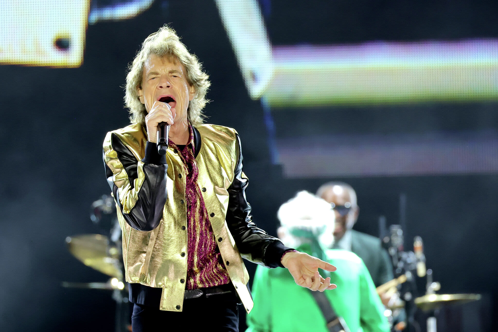 Rolling Stones' Mick Jagger calls out CT pizza prowess — to New Jersey crowd