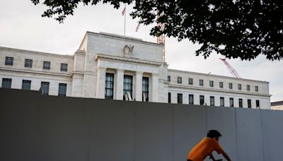 Treasuries Surge as Wall Street Pressures the Fed to Ease Policy