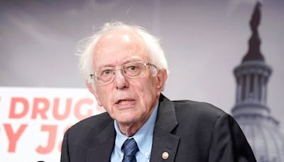 Sen. Sanders intoduces resolution to support protestors