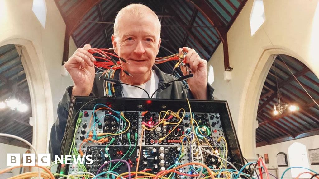 Brecon Jazz Festival: Snooker legend Steve Davis to play synth gig at cathedral