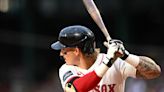 Duran’s RBI single lifts Red Sox past Brewers 2-1 in game that sees benches empty