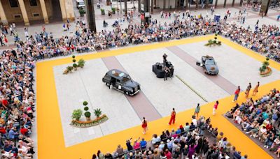 120 metros de pasarela, talento aragonés y mucha moda en la Plaza del Pilar