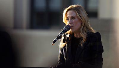 Sheryl Crow, Jill Biden among mourners at vigil for Nashville shooting victims
