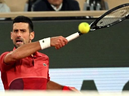 Djokovic y Zverev sobreviven a cinco sets en la tercera ronda de Roland Garros