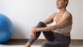 Los 8 ejercicios para reducir el dolor de rodillas después de los 50 años y fortalecer las articulaciones