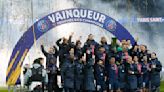 Mbappé vuelve a anotar y PSG derrota 2-0 a Toulouse para ganar el Trofeo de Campeones