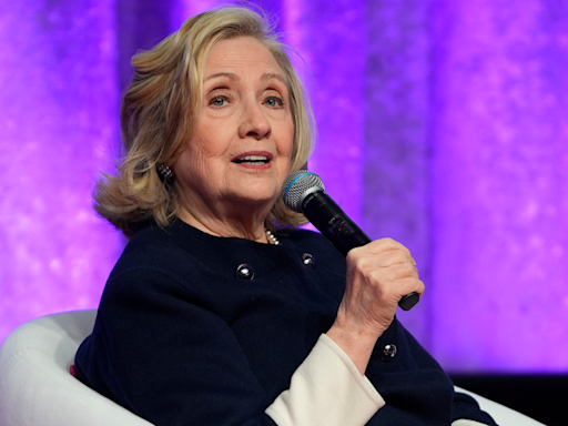 Hillary Clinton stopping in Hartford for book tour