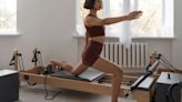 Pilates reformer: cómo se practica esta modalidad que fortalece los músculos y mejora la flexibilidad