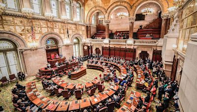 New York lawmakers nearing passage of $237B budget plan