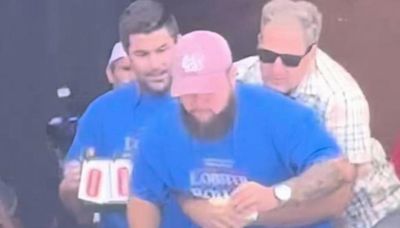 Man saved from choking gets back into eating contest after Heimlich manoeuvre