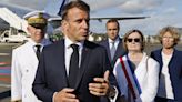 Macron llega a Nueva Caledonia para promover "la paz" tras disturbios mortales