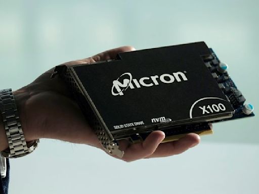 Micron CEO Sanjay Mehrotra sells shares worth over $842k By Investing.com