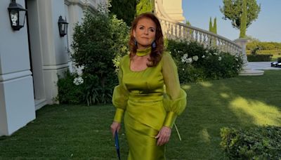 Sarah Ferguson is a green goddess in satin evening gown