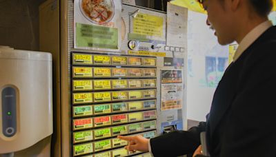 Japan Runs on Vending Machines. It’s About to Break Millions of Them.