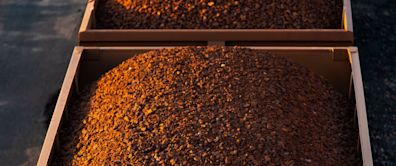 Iron Ore Sell-Off Deepens as Global Growth Fears Hit Commodities