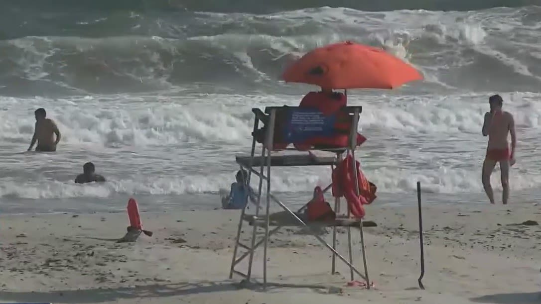 NYC adding lifeguards to beaches during heat waves after recent drownings