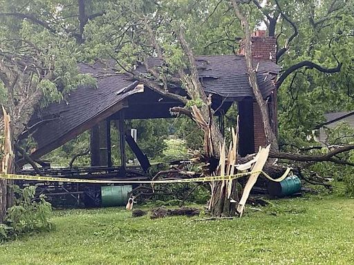 Tornado kills 2-year-old boy in suburban Detroit | Northwest Arkansas Democrat-Gazette