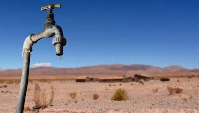 Lawmakers propose bill to prevent investors from profiting off water scarcity: 'Not a commodity for the rich and powerful'