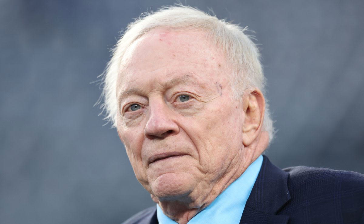 Jerry Jones and Dallas Cowboys are in big trouble with CeeDee Lamb