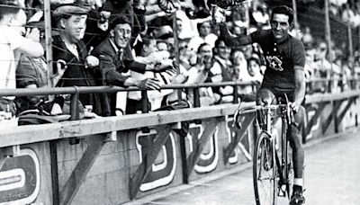 La vida secreta de Gino Bartali, el campeón del Tour de Francia que salvó a 800 judíos durante la Segunda Guerra Mundial