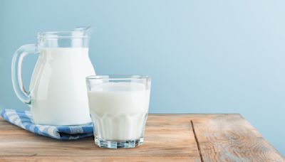 Is Milk Really More Hydrating Than A Simple Glass Of Water?