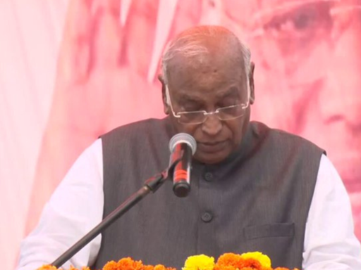 Dizziness on J&K dais halts Kharge speech, says won't die before ousting Modi - Times of India