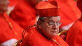 La decisión "sin precedentes" del papa Francisco de desalojar de su residencia en el Vaticano al cardenal crítico Raymond Burke
