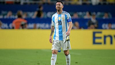 Lionel Messi 'told to apologize for racist chants by Argentine squad'
