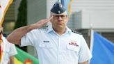 New commander takes the helm at 22 Wing/Canadian Forces Base in North Bay