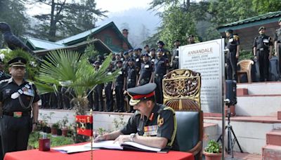 Lt Gen Devendra Sharma takes over as new GoC-in-C, ARTRAC, Shimla