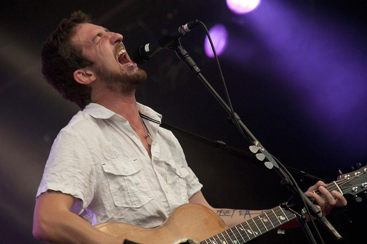 Frank Turner tries to break the world record for most concerts performed in different cities in 24 hours