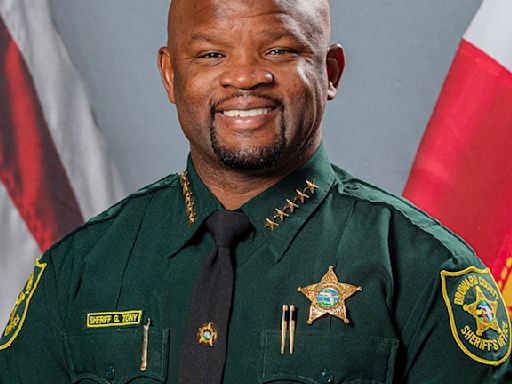 Broward Sheriff Tony faces three challengers in Democratic primary. Will anyone overcome his big money?