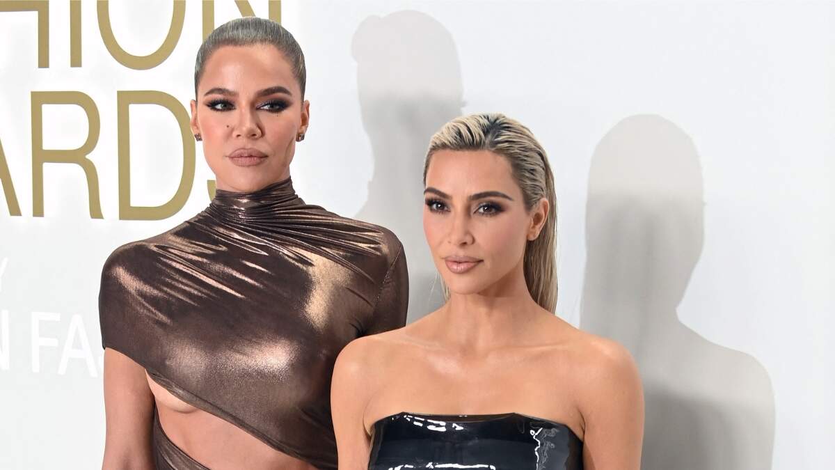 Khloe Kardashian Pokes Fun At Iconic 'KUWTK' Fight With Sister Kim | 92.3 KSSK