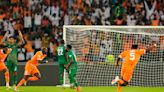 Anfitriona Costa de Marfil comienza la fiesta de la Copa Africana venciendo 2-0 a Guinea-Bissau