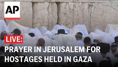 LIVE: Priestly blessing and prayer for hostages in Gaza at Jerusalem’s Western Wall