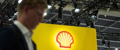 Shell to Sell Singapore Oil Assets to Glencore-Indonesia JV