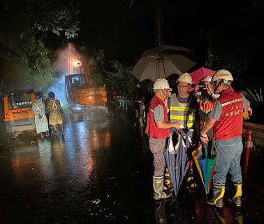 肺癌末期仍堅守崗位 新北養工處主任罹癌夜戰搶通道路 - 寶島